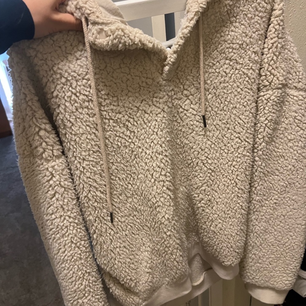 ZELLA TEDDY HOODIE